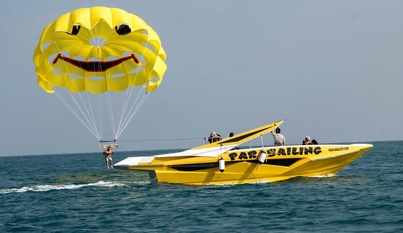 پاراسلینگ در دبی