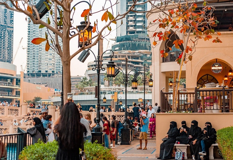 دبی در پاییز (اکتبر)