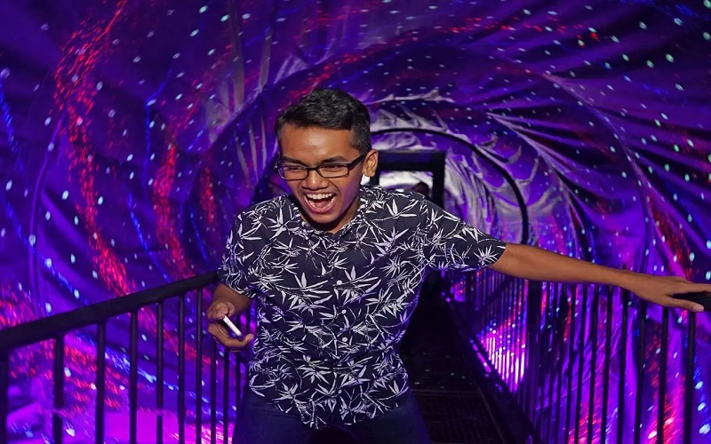 تونل وهم‌آور