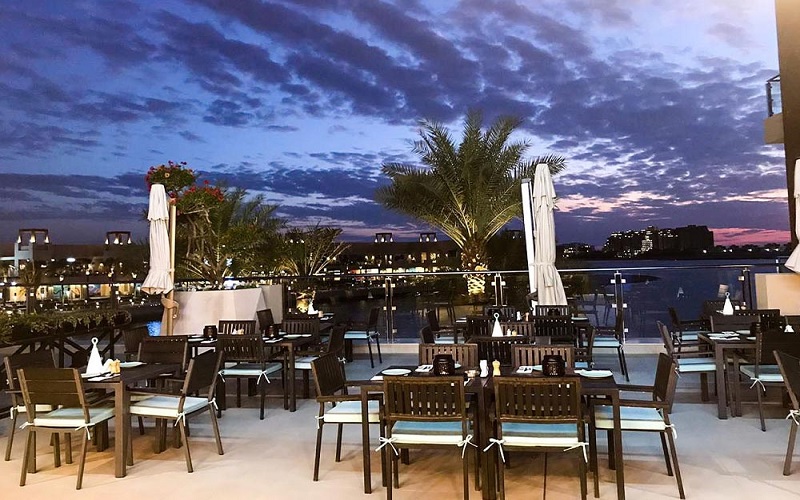 رستوران‌ها و کافه‌ها