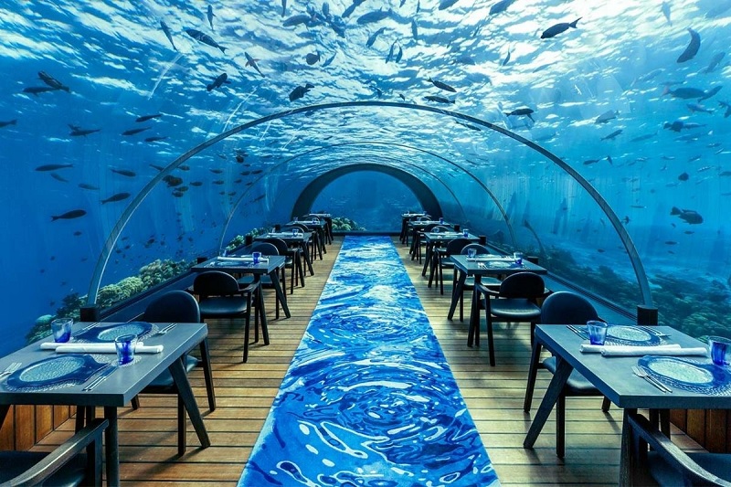 رستوران The Aquarium