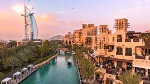 چه چیزهایی برای سفر به دبی همراه داشته باشیم؟