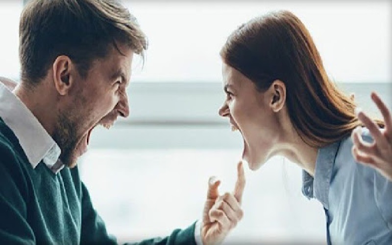 فحاشی و استفاده از الفاظ توهین‌آمیز