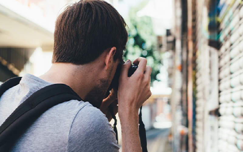 گرفتن عکس از افراد بدون اجازه