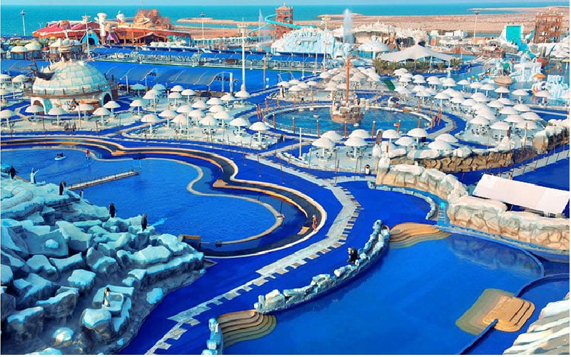 پارک آبی آیس لند (Ice Land Water Park)