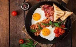 بهترین مکان‌های صبحانه در دبی: راهنمای جامع برای شروع روزی لذت‌بخش