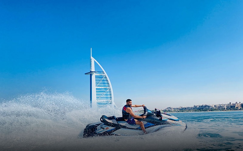  تفریحات ورزشی و آبی