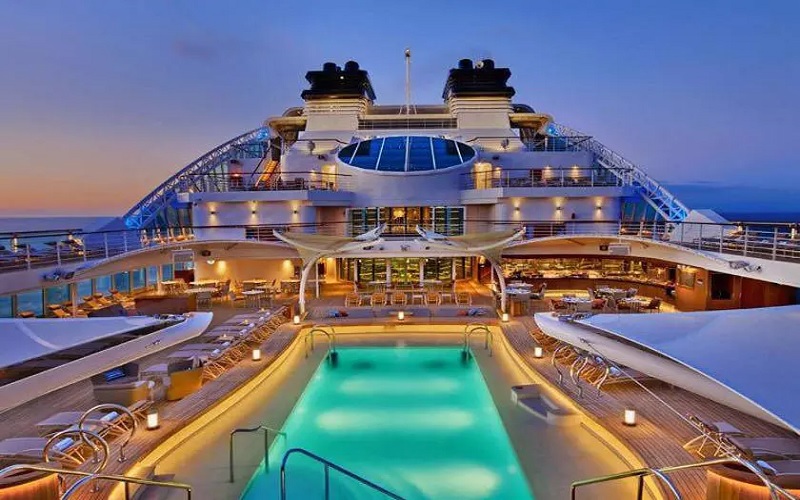 رستوران‌ها و کافه‌ها