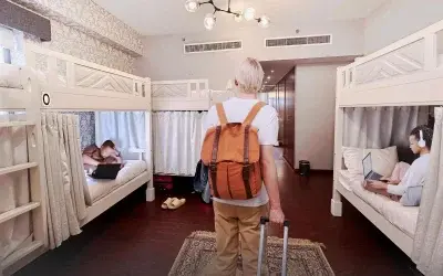 راهنمای جامع اجاره هاستل در دبی