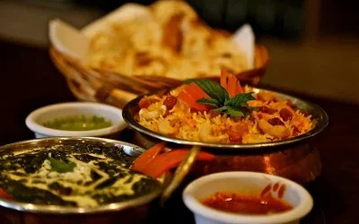 معرفی بهترین رستوران‌ های هندی دبی: سفر به سرزمین طعم و رنگ
