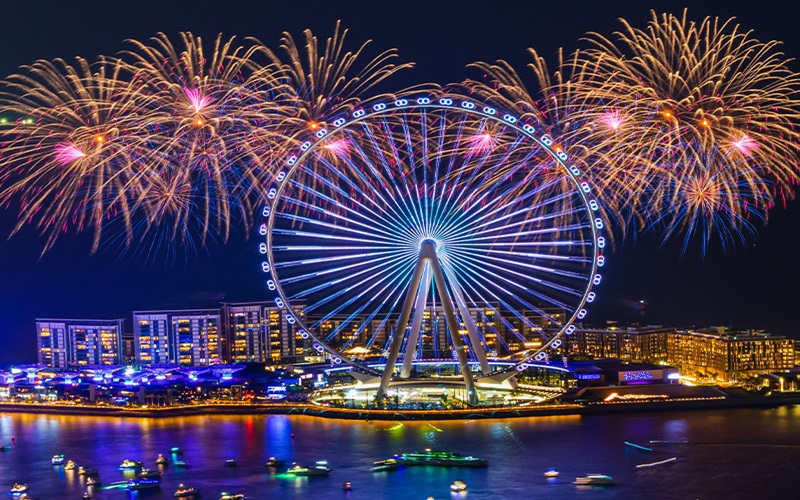 . بلوواترز بیچ کلاب (Bluewaters Beach Club)