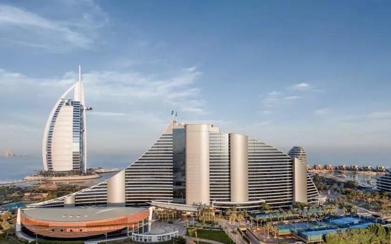 هتل جمیرا بیچ (Jumeirah Beach Hotel)