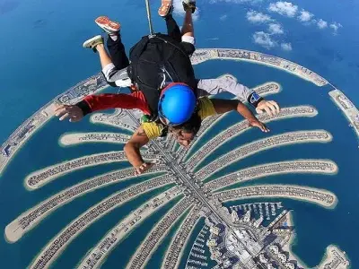 اسکای دایو دبی