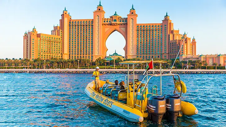 قایق زرد دبی - تصویر گالری 4