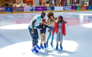 اسکیت روی یخ در دبی