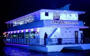 کشتی کاتاماران دبی